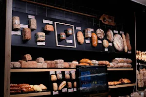 Junge Die Bäckerei. Falkenstraße image