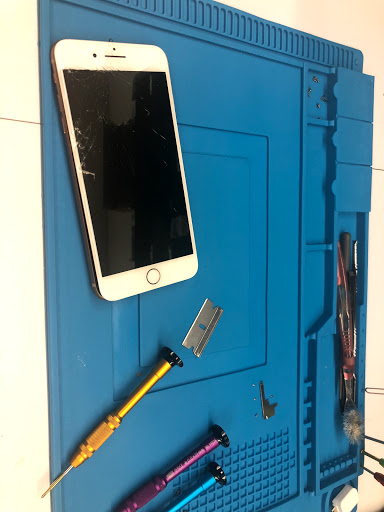 Cell Phone Store «CELL IT HERE», reviews and photos, 310 Main St, Bridgeport, OH 43912, USA