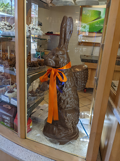 Chocolate Shop «Rocky Mountain Chocolate», reviews and photos, 522 River Walk St, San Antonio, TX 78205, USA