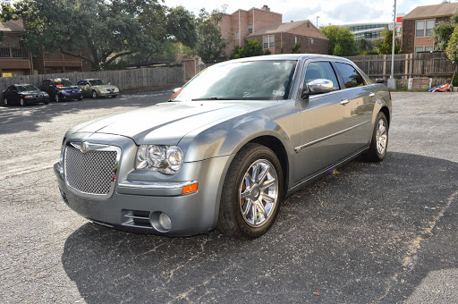 Car Dealer «A MOTORS SALES AND FINANCE», reviews and photos, 2534 Babcock Rd, San Antonio, TX 78229, USA