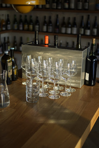 Rezensionen über Studio Wino - Natural & Low Intervention Wine Store & Online Shop in Zürich - Spirituosengeschäft