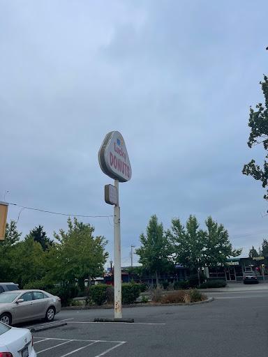 Donut Shop «Lucky Donuts», reviews and photos, 140 SW 152nd St, Seattle, WA 98166, USA