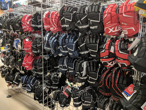 Sporting Goods Store «Play It Again Sports- Chesterfield, MI», reviews and photos, 50607 Gratiot Ave, Chesterfield, MI 48051, USA