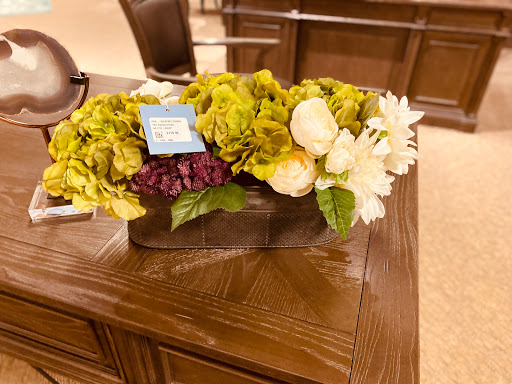 Furniture Store «Havertys Furniture», reviews and photos, 1906 W Brandon Blvd, Brandon, FL 33511, USA