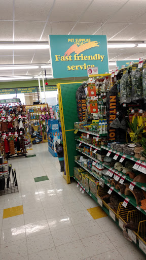 Pet Supply Store «Pet Supplies Plus», reviews and photos, 5315 Airport Hwy, Toledo, OH 43615, USA