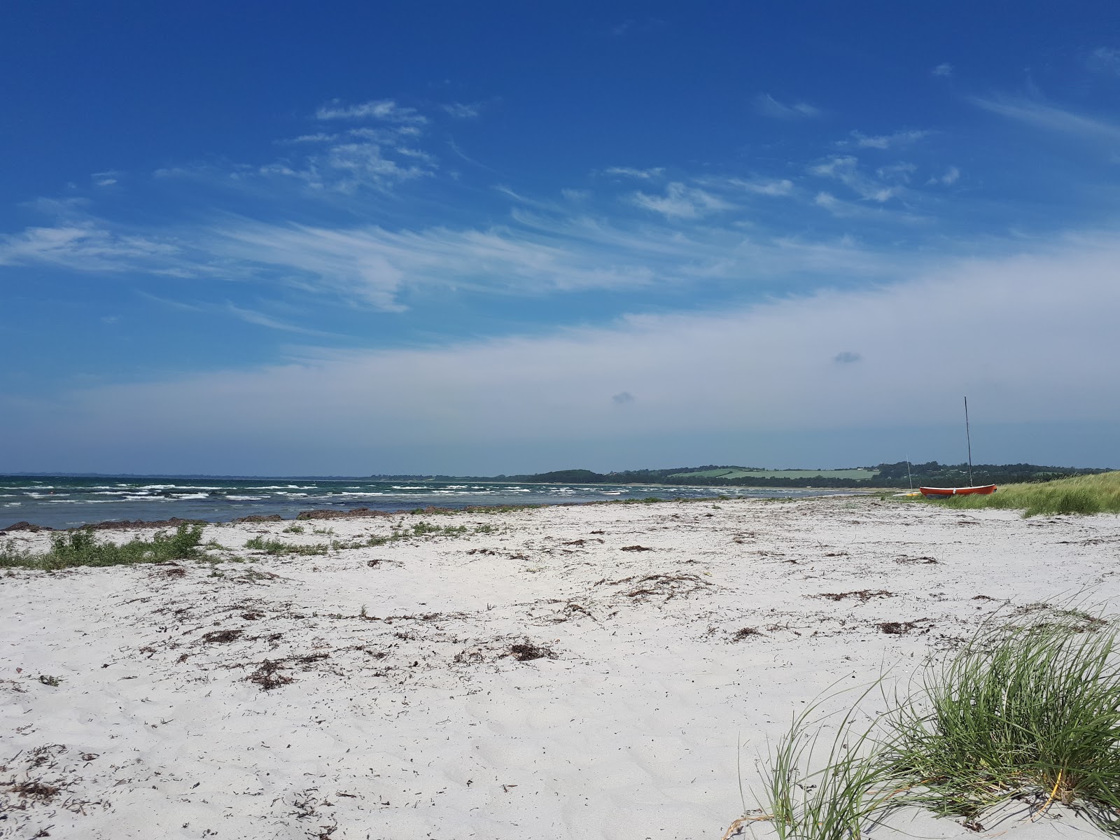 Zdjęcie Tengslemark Beach z powierzchnią turkusowa czysta woda