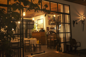 Mineiro - Café & Pizzaria image