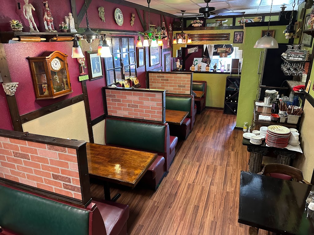 Two Cousins Pizzeria 33772