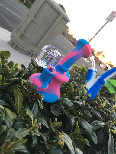 Tobacco Shop «T.M.B.H. SMOKE SHOP», reviews and photos, 1601 W 1st St a, Santa Ana, CA 92703, USA