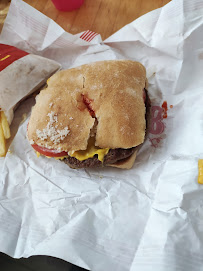 Cheeseburger du Restauration rapide McDonald's à Senlis - n°6