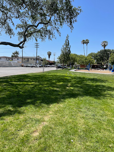 Rio San Gabriel Dog Park