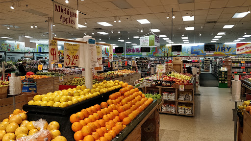 Grocery Store «Horrocks Market», reviews and photos, 4455 Breton Rd SE, Kentwood, MI 49508, USA