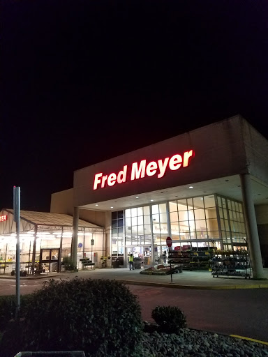 Grocery Store «Fred Meyer», reviews and photos, 325 5th St, Brookings, OR 97415, USA