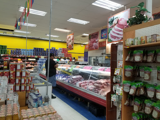 Supermarket «Quadro Supermarket», reviews and photos, 8401 N Armenia Ave, Tampa, FL 33604, USA
