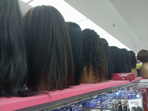 Beauty Supply Store «BSW BEAUTY SUPPLY MATTAPAN», reviews and photos, 1595 Blue Hill Avenue, Mattapan, MA 02126, USA