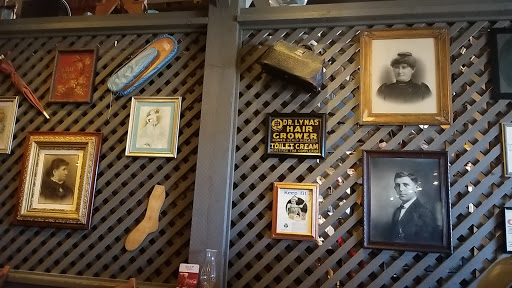 American Restaurant «Cracker Barrel Old Country Store», reviews and photos, 3701 Elmsley Ct, Greensboro, NC 27406, USA