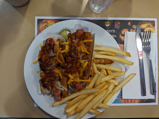 American Restaurant «Newport Creamery», reviews and photos, 208 W Main Rd, Middletown, RI 02842, USA