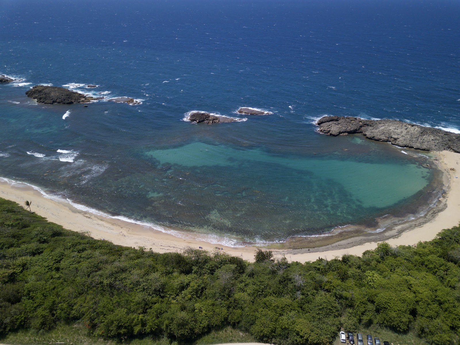 Zdjęcie Playa Tombolo beach z przestronna zatoka
