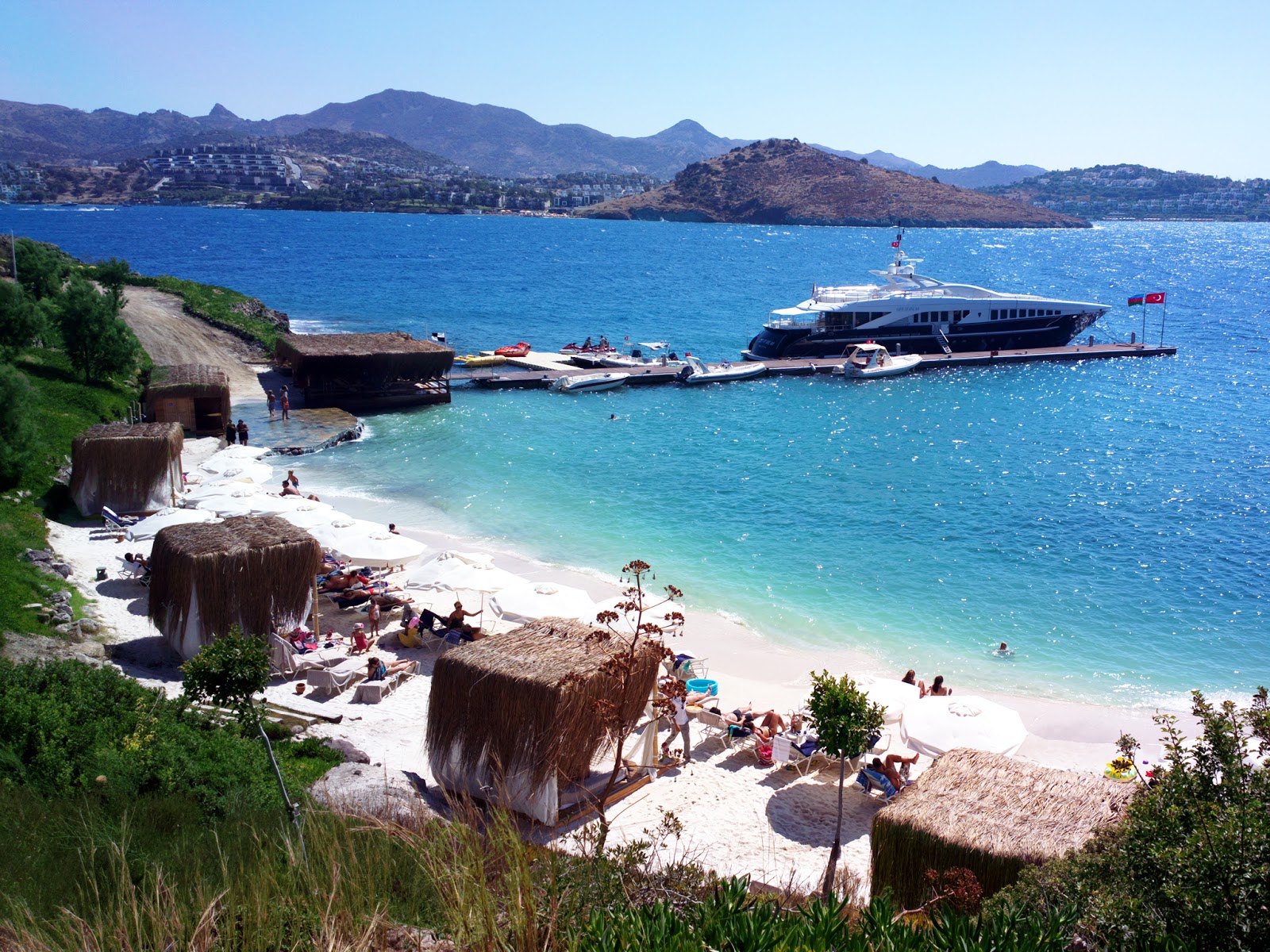 Foto von Palmalife Hotel Beach mit weißer sand Oberfläche