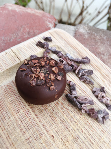 Chocolate Shop «Leonidas -- Love + Chocolate Shop», reviews and photos, 1397 N Main St, Walnut Creek, CA 94596, USA