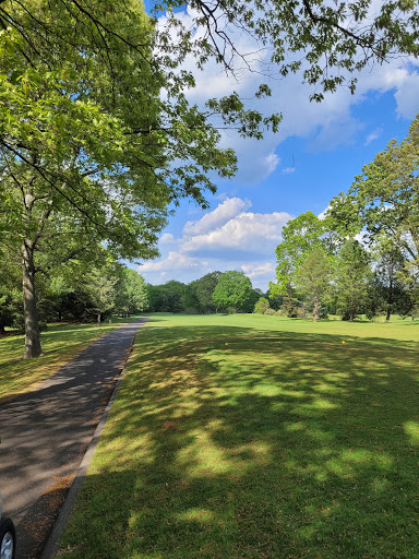 Golf Course «Topstone Golf Course», reviews and photos, 516 Griffin Rd # A, South Windsor, CT 06074, USA