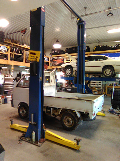 Tire Shop «Penner Tire & Service», reviews and photos, 390 US-150, Hardinsburg, IN 47125, USA
