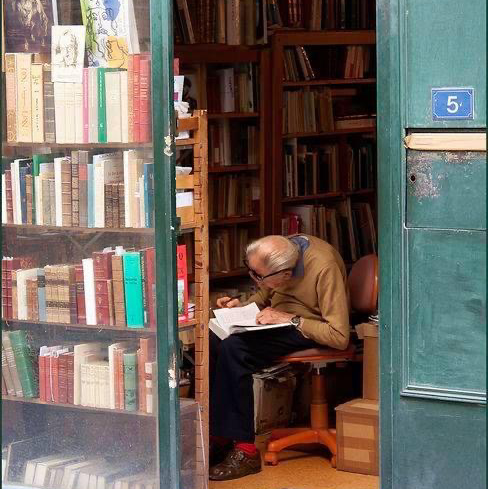 Librakons Rare Books & Collectibles