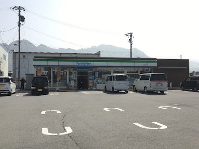ファミリーマート 上田塩田店