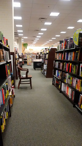 Book Store «Barnes & Noble Booksellers Happy Valley», reviews and photos, 2501 W Happy Valley Rd, Phoenix, AZ 85085, USA