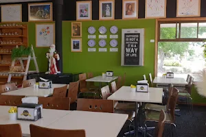 Izzy's Cafe image