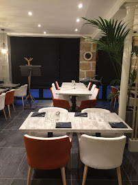 Atmosphère du Restaurant de poisson Restaurant Aux Embruns à Brive-la-Gaillarde - n°7