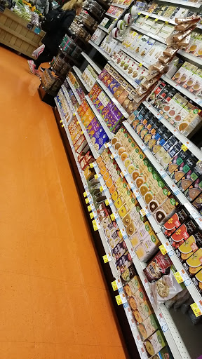 Grocery Store «Whole Foods Market», reviews and photos, 1028 Beacon St, Brookline, MA 02446, USA