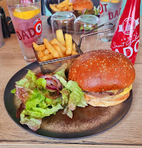Plats et boissons du Restaurant de hamburgers Chez MarMo à Sorbiers - n°2