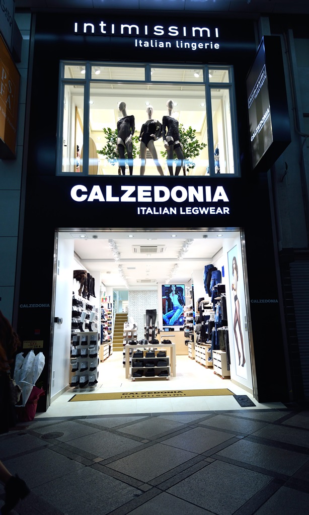 CALZEDONIA 心斎橋店