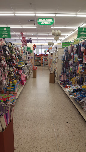 Dollar Store «Dollar Tree», reviews and photos, 1549 NE 145th St, Seattle, WA 98155, USA