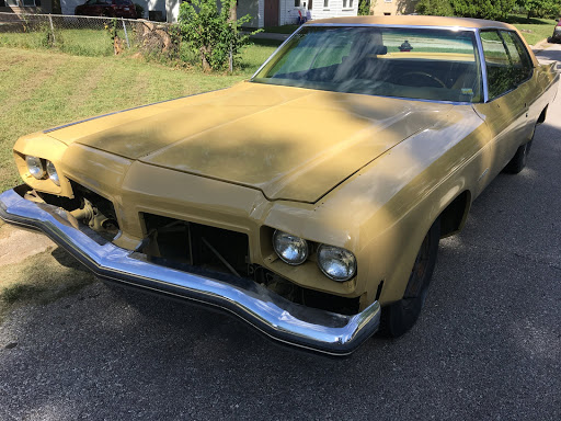 Auto Body Shop «Maaco Collision Repair & Auto Painting», reviews and photos, 8916 Troost Ave, Kansas City, MO 64131, USA