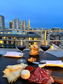 Plats et boissons du Restaurant servant le petit-déjeuner QUINZERIE - Hôtel et Bar de Quartier à Paris - n°20