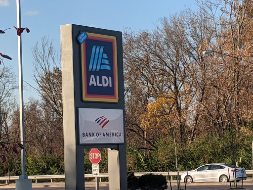 Supermarket «ALDI», reviews and photos, 1708 N Illinois St, Swansea, IL 62226, USA