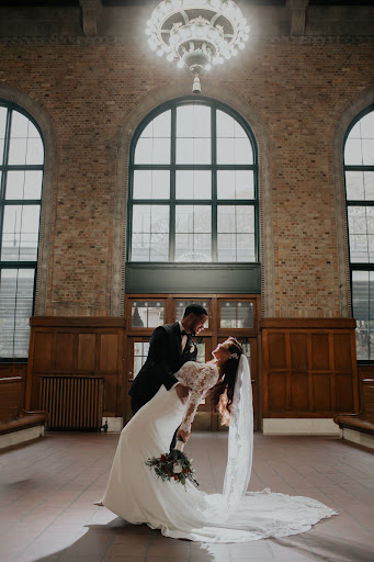 Bridal Shop «Lady Gray Dress Shop», reviews and photos, 274 Main St, Beacon, NY 12508, USA