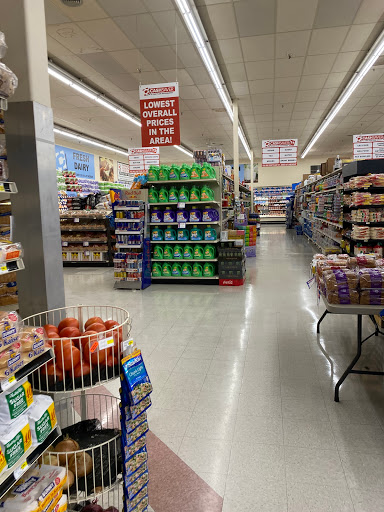 Grocery Store «Cash Saver Food Outlet», reviews and photos, 600 E Race Ave, Searcy, AR 72143, USA