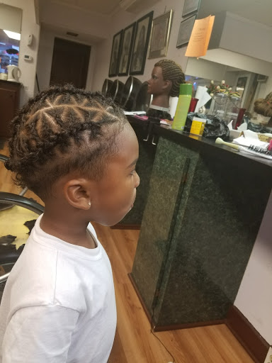 Beauty Salon «Goldfinger Beauty Salon», reviews and photos, 731 Columbia Ave, Lancaster, PA 17603, USA