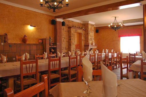 Restaurante Rio Mundo - Crta a Bolos, 19, 02420 Isso, Albacete, España