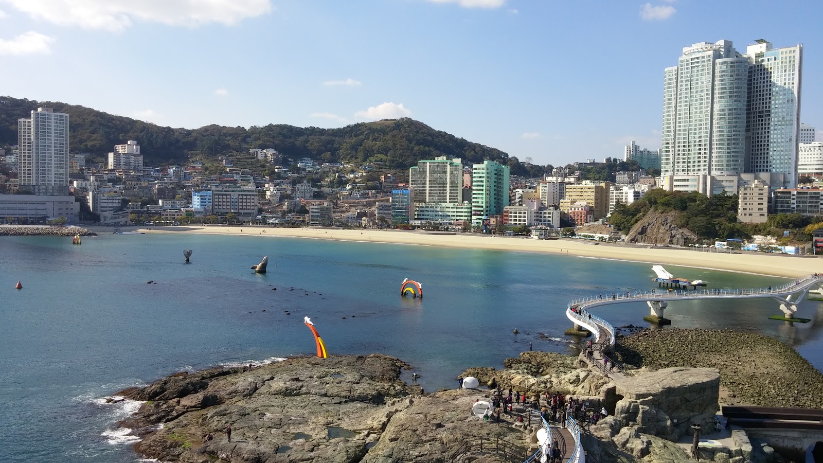 松岛海滩的照片 带有宽敞的海湾