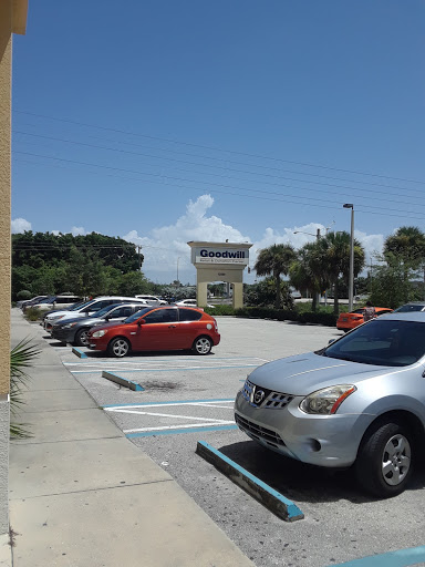 Thrift Store «Goodwill Retail & Donation Center», reviews and photos, 13500 Plantation Rd, Fort Myers, FL 33966, USA