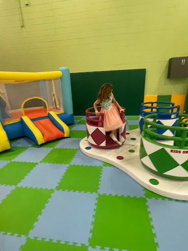 Amusement Center «Catch Air Grand Rapids», reviews and photos, 2978 28th St SE, Grand Rapids, MI 49512, USA