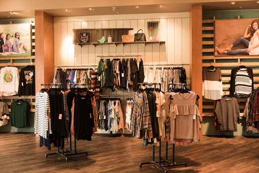 Clothing Store «The Mint Julep Boutique», reviews and photos, 1750 Opelika Rd, Auburn, AL 36830, USA