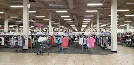 Shopping Mall «Orange Promenade Shopping Ctr», reviews and photos, 80 Boston Post Rd, Orange, CT 06477, USA