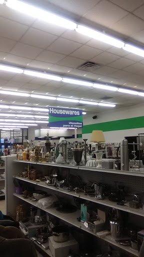 Thrift Store «Goodwill Store & Donation Center», reviews and photos, 224 N Logan Blvd, Burnham, PA 17009, USA