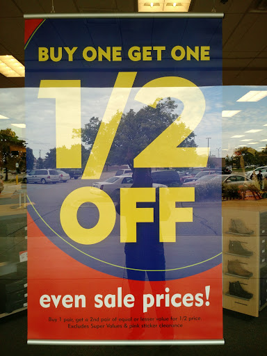 Shoe Store «Shoe Carnival», reviews and photos, 360 John R Rd, Troy, MI 48083, USA
