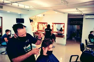 Juan Miguel Hairdresser Salon image